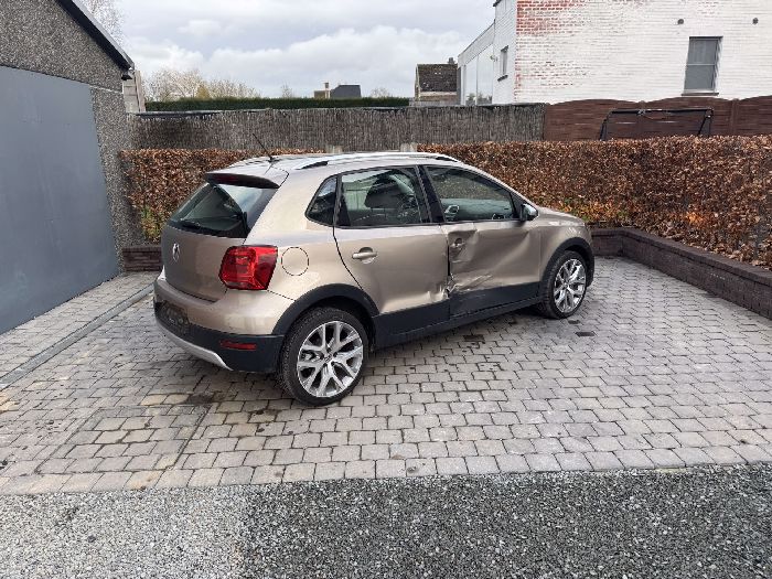 Auto 140257-12.jpg